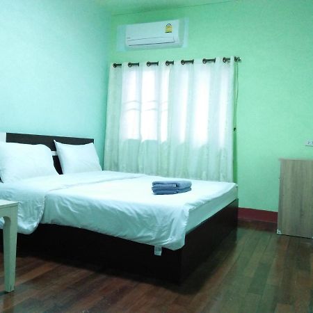 Sakura House Hostel Chiang Mai Bagian luar foto