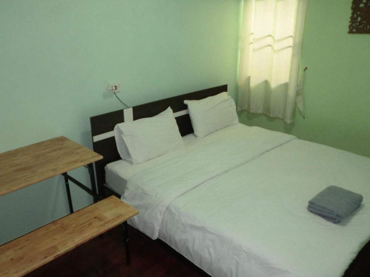 Sakura House Hostel Chiang Mai Bagian luar foto