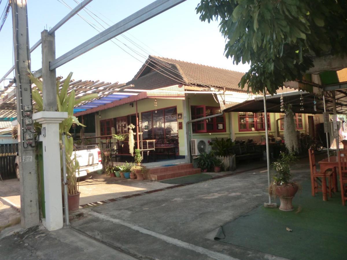 Sakura House Hostel Chiang Mai Bagian luar foto