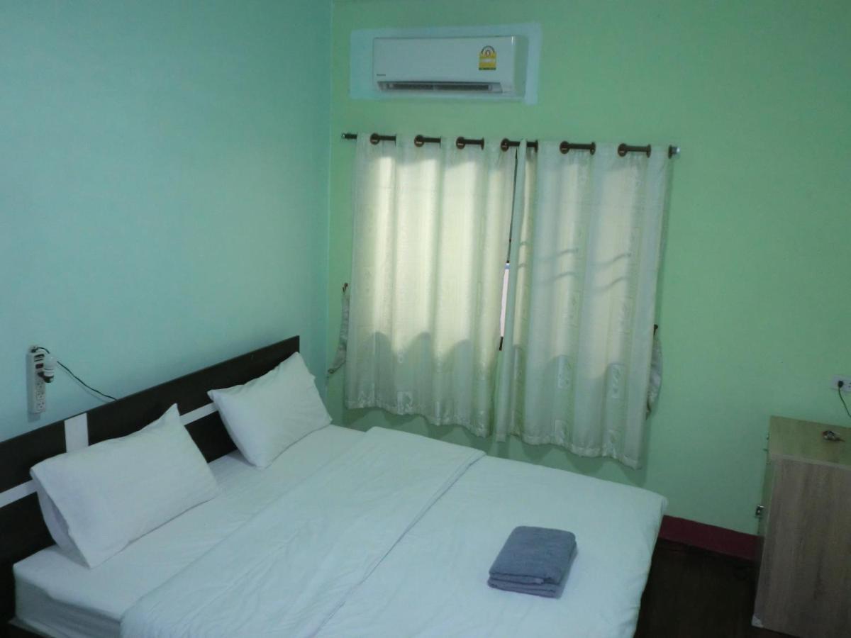 Sakura House Hostel Chiang Mai Bagian luar foto