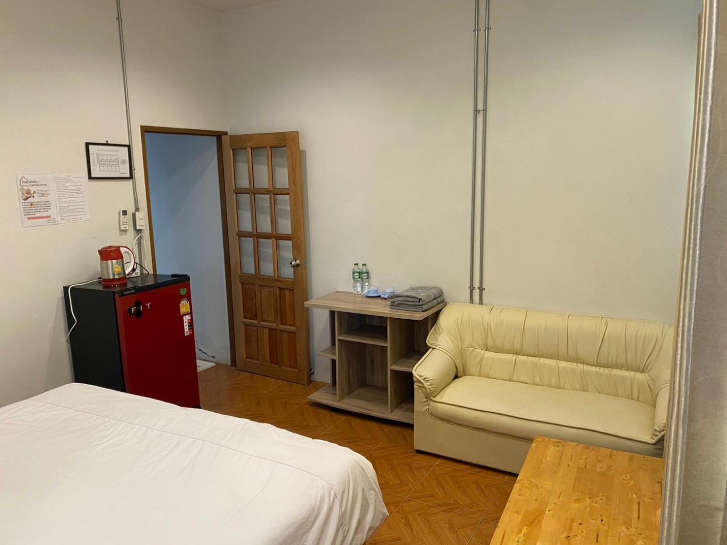 Sakura House Hostel Chiang Mai Bagian luar foto