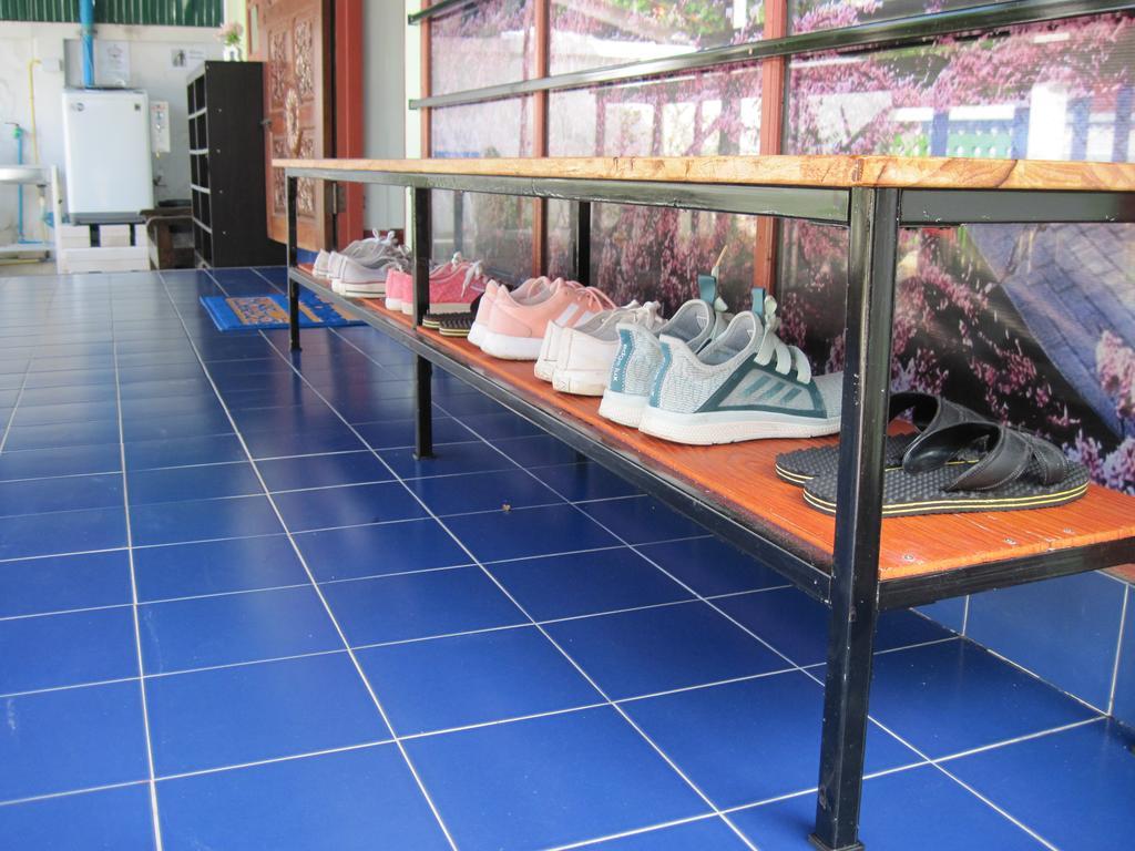 Sakura House Hostel Chiang Mai Bagian luar foto